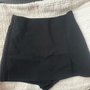 Zara black skort